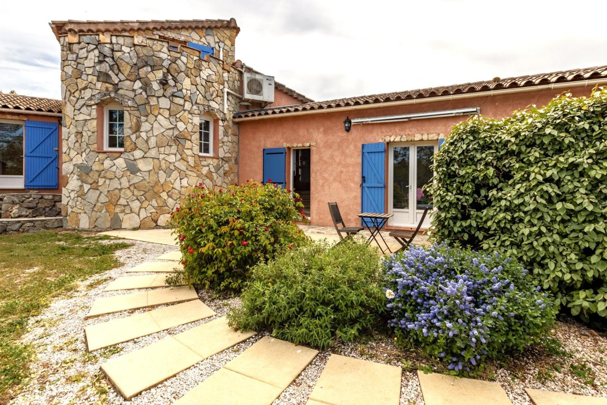 La Rose Des Vents Chambres D'Hotes & Spa Néoules Exterior foto